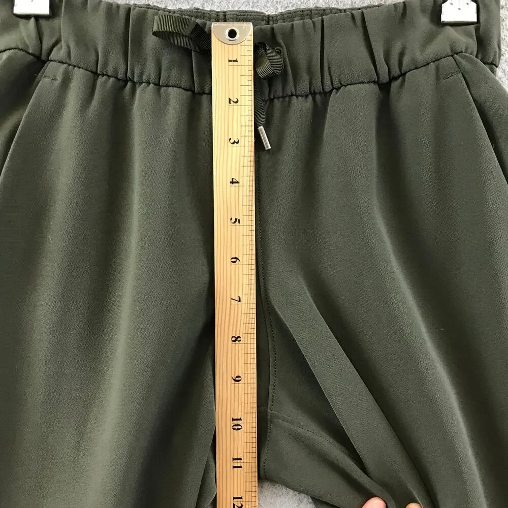 Lululemon On the Fly Jogger in Dark Olive pant size 2